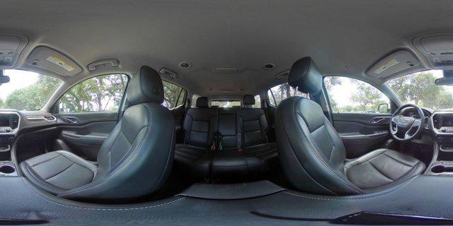 Photo of 2023 Summit White GMC Acadia