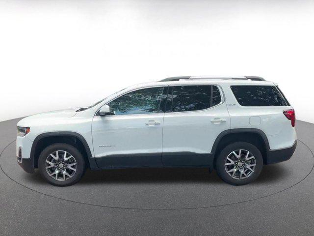 Photo of 2023 Summit White GMC Acadia