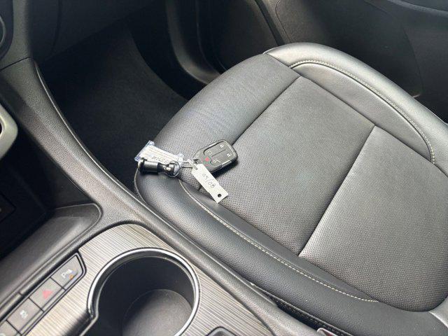 Photo of 2023 Summit White GMC Acadia