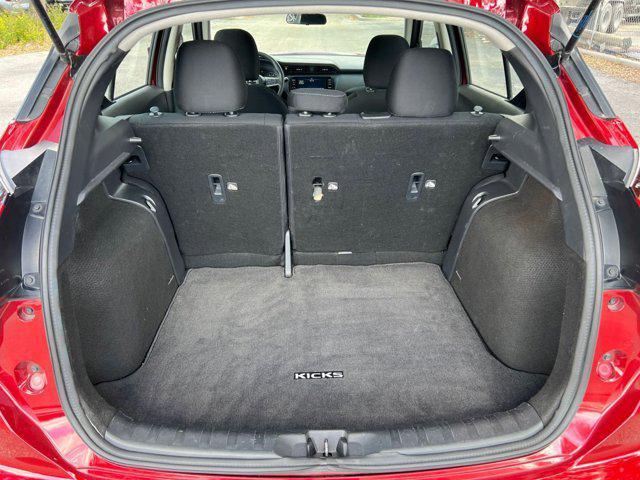 Photo of 2024 Scarlet Ember Tintcoat Nissan Kicks
