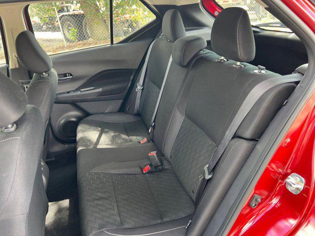 Photo of 2024 Scarlet Ember Tintcoat Nissan Kicks