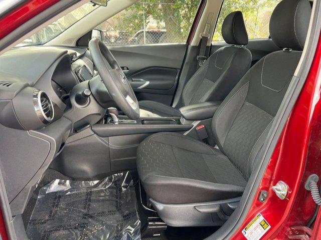 Photo of 2024 Scarlet Ember Tintcoat Nissan Kicks