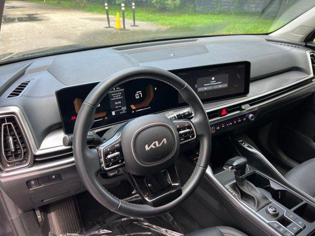 Photo of 2024 Gravity Grey Kia Sorento