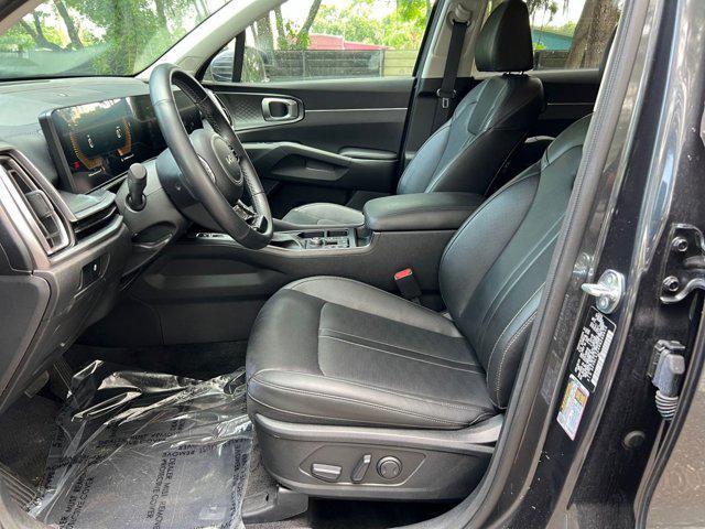 Photo of 2024 Gravity Grey Kia Sorento