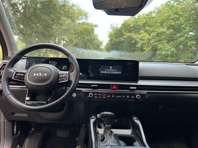 Photo of 2024 Gravity Grey Kia Sorento