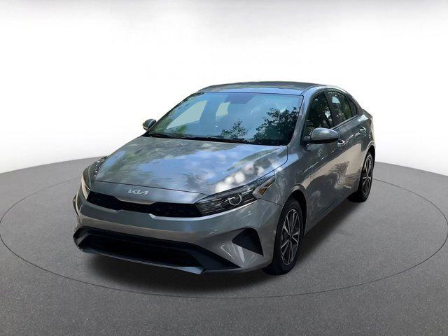 Photo of 2024 Steel Gray Kia Forte