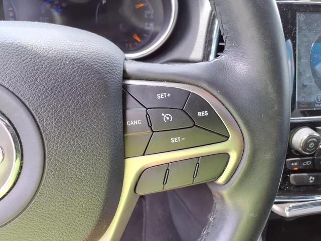 Photo of 2019 Granite Crystal Metallic Clearcoat Jeep Grand Cherokee