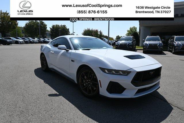 Photo of 2024 Oxford White Ford Mustang