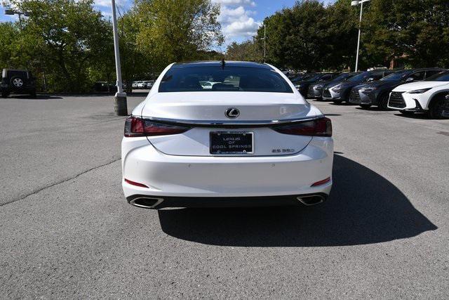 Photo of 2023 White Pearl Lexus ES 350