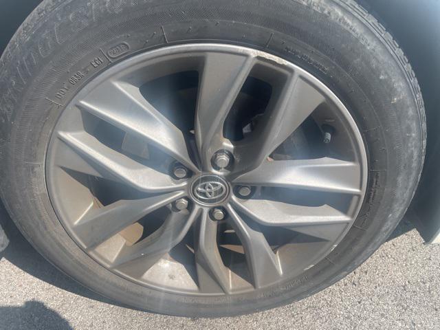 Photo of 2020 Wind Chill Pearl Toyota Avalon