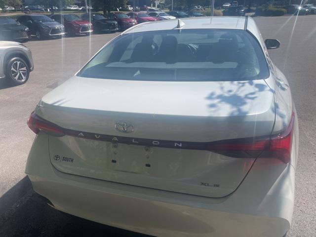 Photo of 2020 Wind Chill Pearl Toyota Avalon