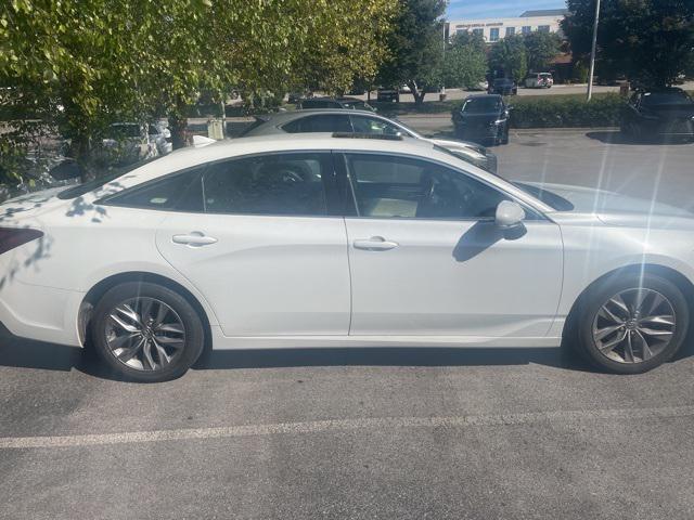 Photo of 2020 Wind Chill Pearl Toyota Avalon