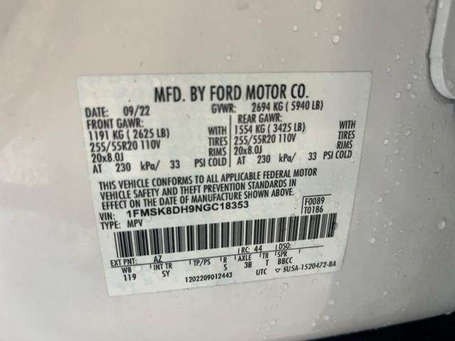 Photo of 2022 Star White Ford Explorer