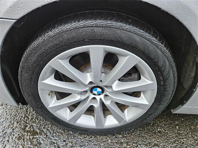 Photo of 2011 Titanium Silver Metallic BMW 528