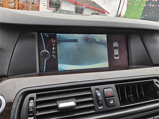 Photo of 2011 Titanium Silver Metallic BMW 528