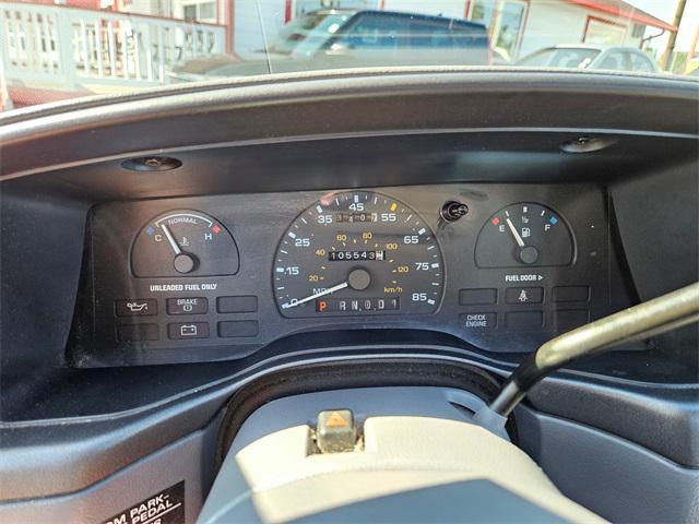 Photo of 1995 Silver Ford Taurus