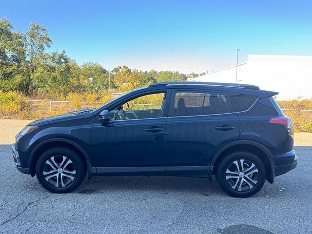 Photo of 2017 Black Toyota RAV4
