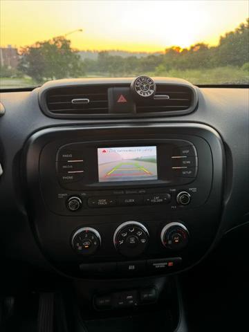 Photo of 2016 Blue Kia Soul