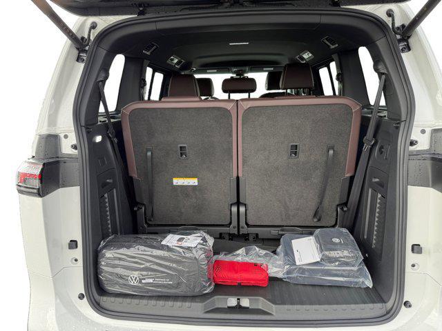 Photo of 2025 Candy White Volkswagen ID. Buzz