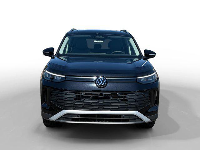 Photo of 2025 BLACK PEARL Volkswagen Tiguan