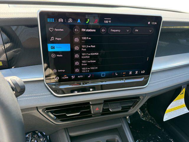 Photo of 2025 BLACK PEARL Volkswagen Tiguan