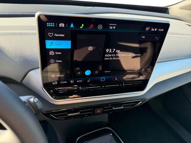 Photo of 2025 Pure Gray Volkswagen ID.4