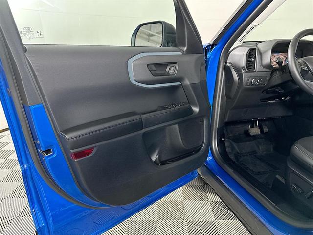 Photo of 2022 Velocity Blue Metallic Ford Bronco Sport