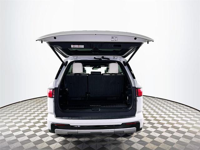 Photo of 2024 Pearl Toyota Sequoia