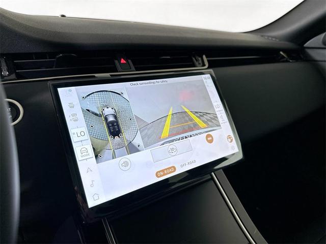 Photo of 2026 Fuji White Land Rover Range Rover Evoque