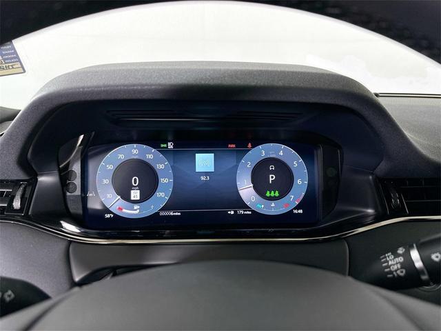 Photo of 2026 Fuji White Land Rover Range Rover Evoque