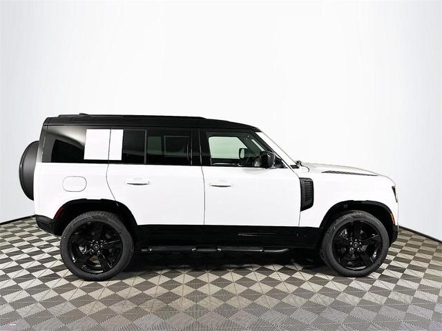 Photo of 2025 Fuji White Land Rover Defender