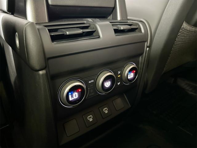 Photo of 2025 Santorini Black Metallic Land Rover Defender