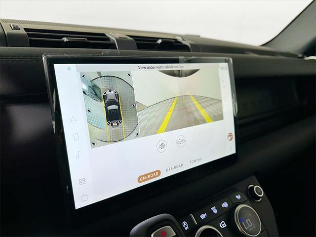 Photo of 2025 Santorini Black Metallic Land Rover Defender