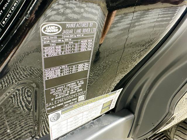 Photo of 2025 Santorini Black Metallic Land Rover Defender