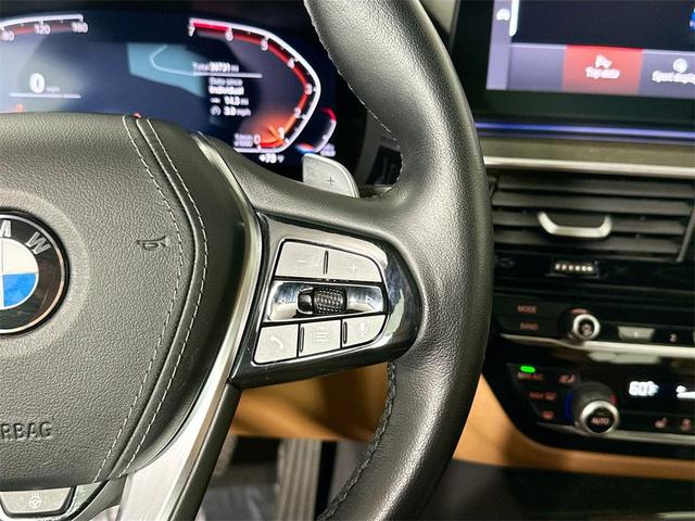 Photo of 2023 Phytonic Blue Metallic BMW 530