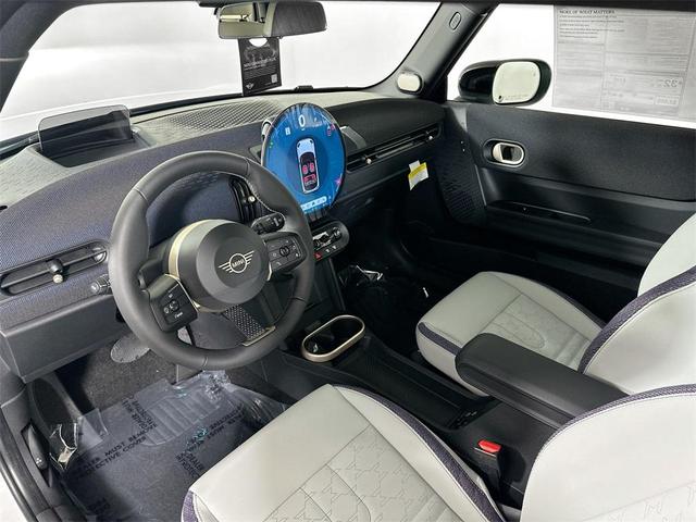 Photo of 2025 White Metallic MINI Hardtop