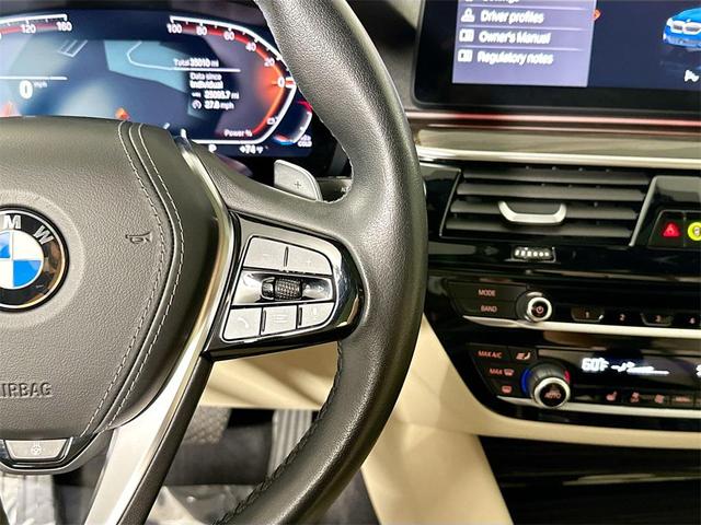 Photo of 2023 Phytonic Blue Metallic BMW 540