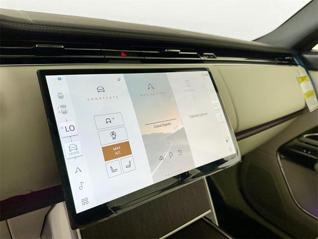 Photo of 2025 Gray Land Rover Range Rover