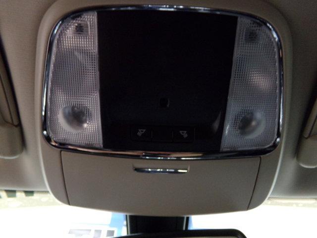 Photo of 2020 Granite Crystal Clearcoat Metallic Chrysler 300
