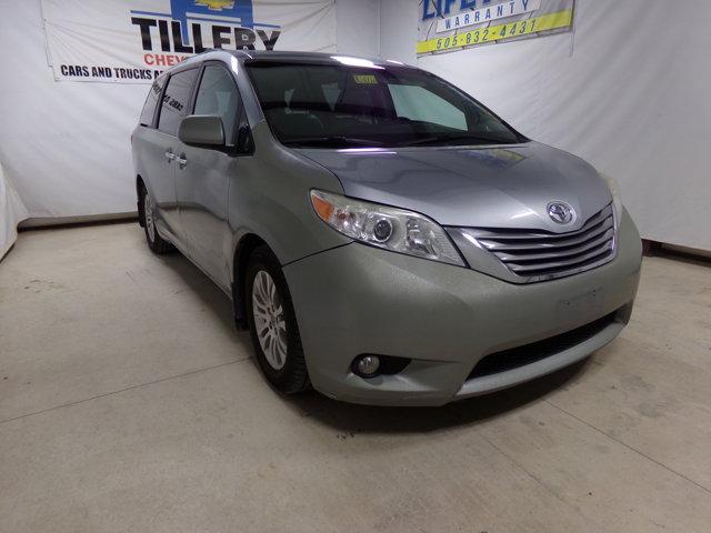 2016 Toyota Sienna