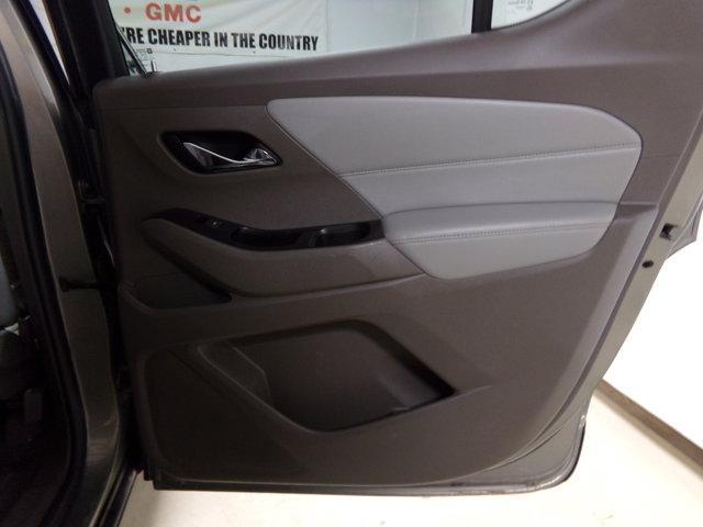 Photo of 2018 Pepperdust Metallic Chevrolet Traverse