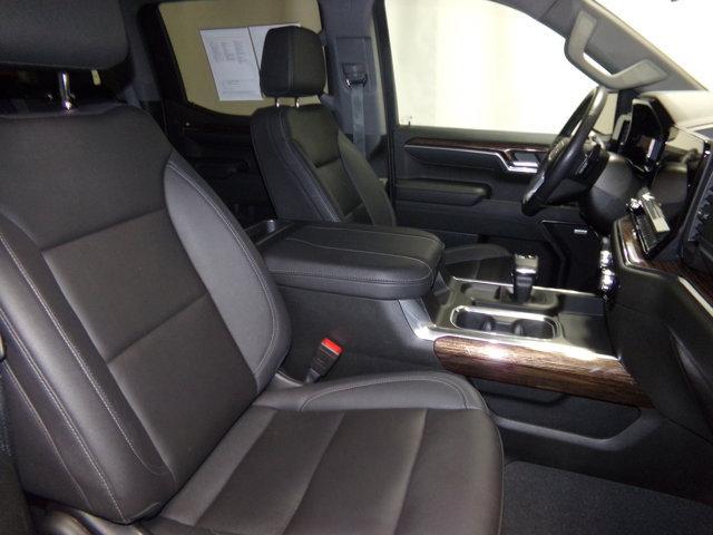 Photo of 2023 Summit White GMC Sierra 1500