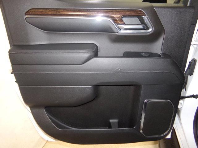 Photo of 2023 Summit White GMC Sierra 1500