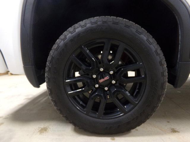 Photo of 2023 Summit White GMC Sierra 1500