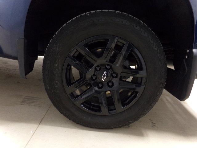 Photo of 2022 Northsky Blue Metallic Chevrolet Silverado 1500