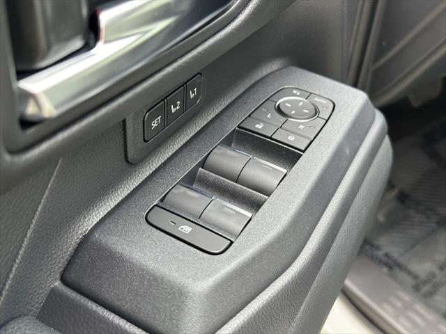 Photo of 2025 Wind Chill Prl Toyota Land Cruiser