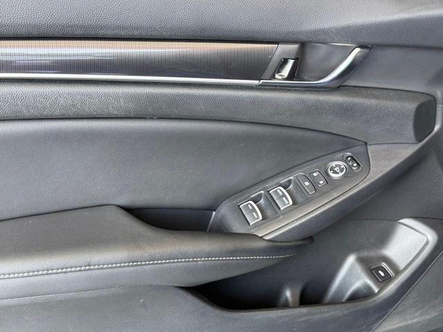 Photo of 2019 Still Night Pearl Honda Accord