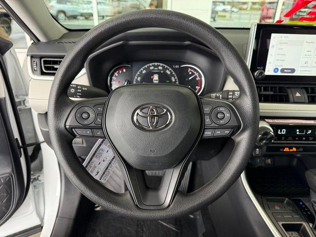 Photo of 2025 Ice Cap Toyota RAV4