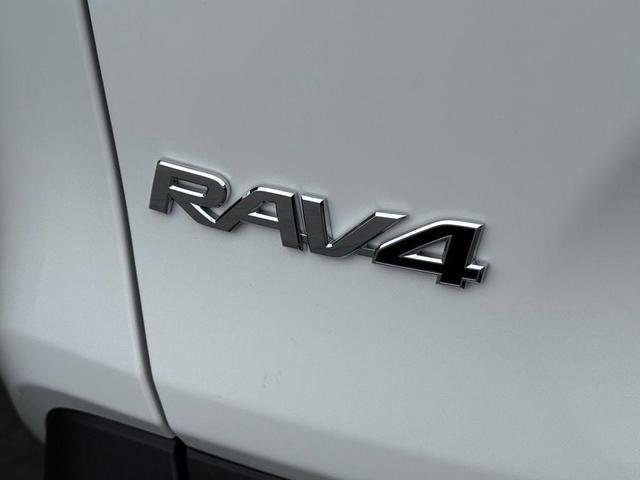 Photo of 2025 Ice Cap Toyota RAV4