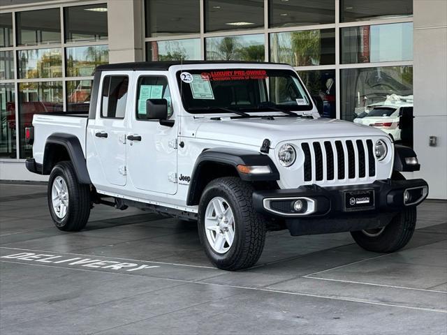 2023 Jeep Gladiator